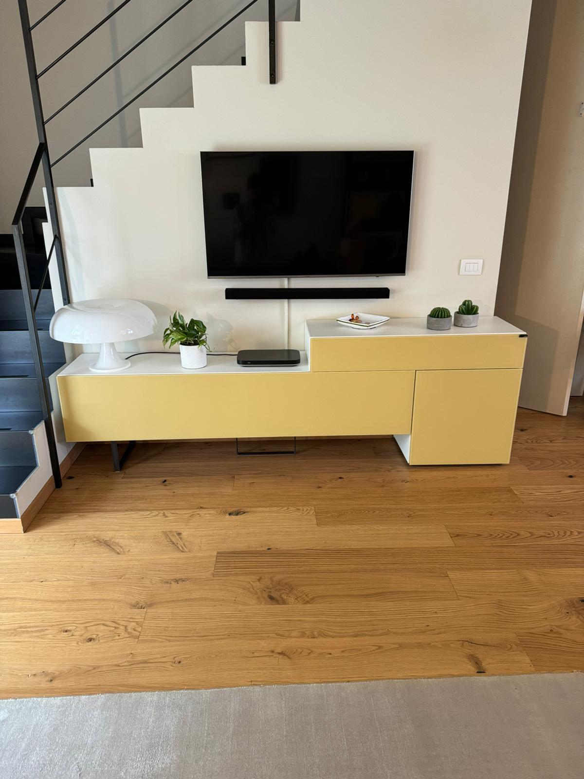 Arredo sala – Crosio della Valle