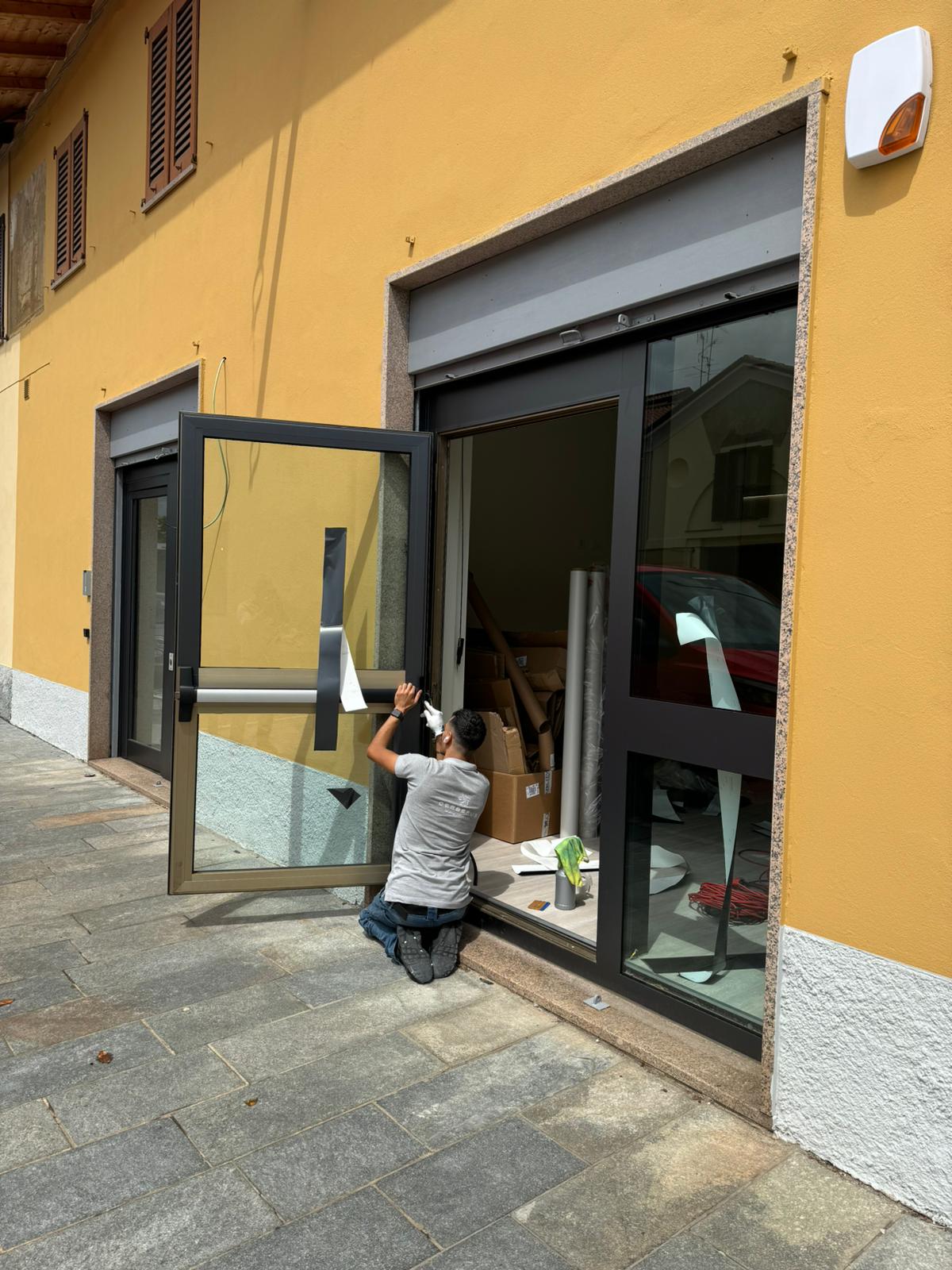 Serramenti – Centro fisioterapico Arcore