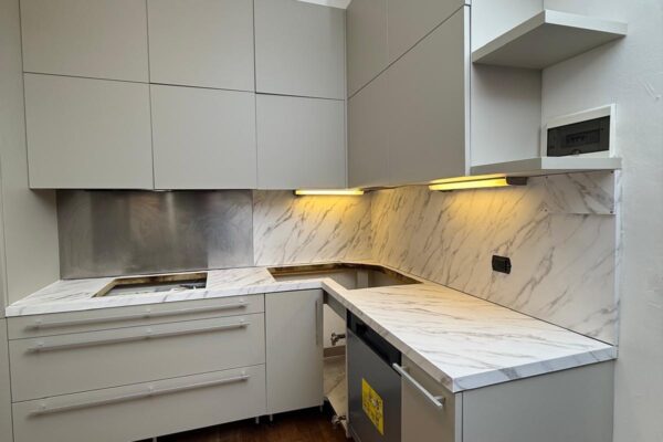 PHOTO-2025-12-04-18-06-13